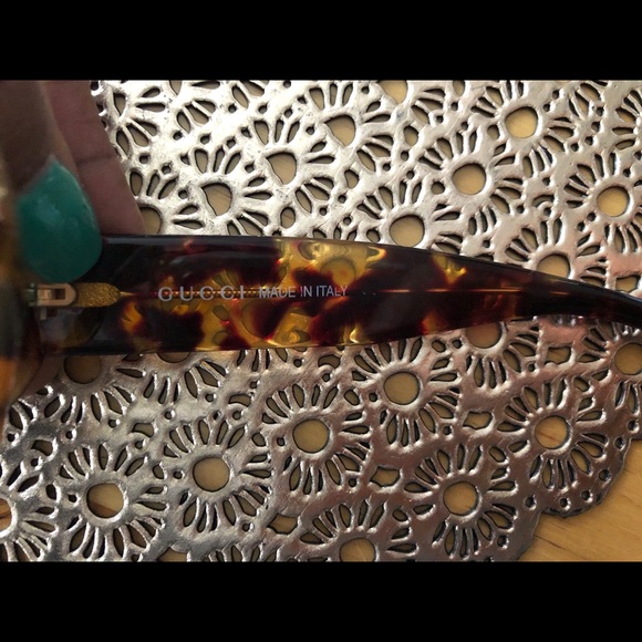Authentic Gucci sun glasses! - Picture 3 of 5